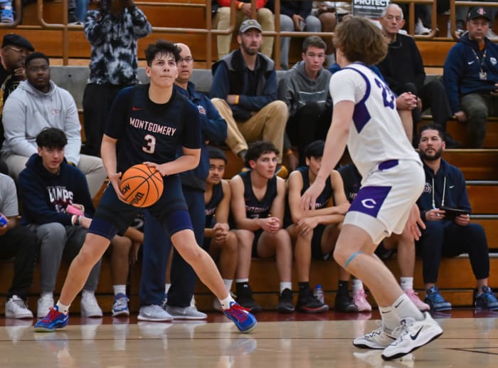 21 Montgomery vs. Carlsbad 12-23-23 Justin Fine